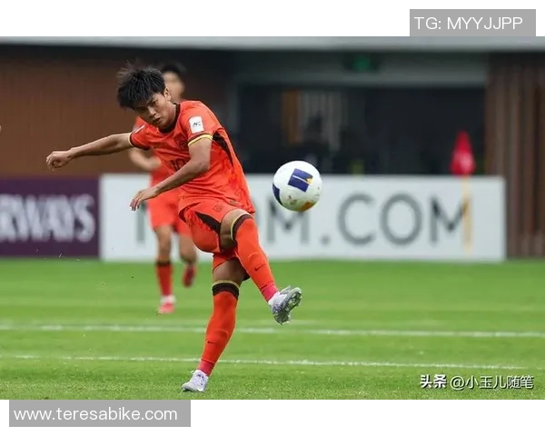 U22国足争冠战半场0射门!媒体人:规范意甲节奏,牵挂拜合拉木